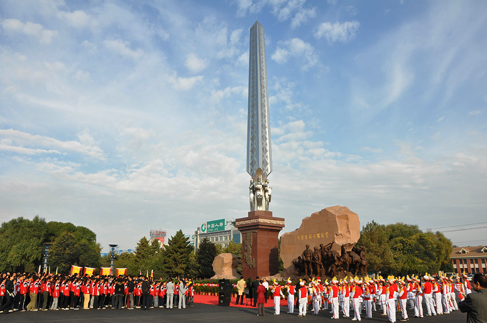新疆石河子屯墾戍邊 千秋偉業(yè).jpg